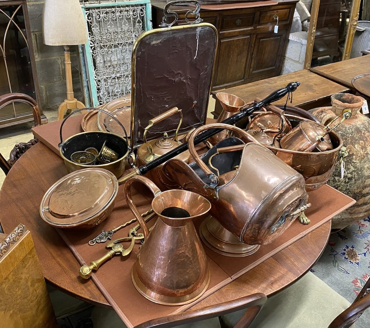 A quantity of Victorian and later copper and brassware